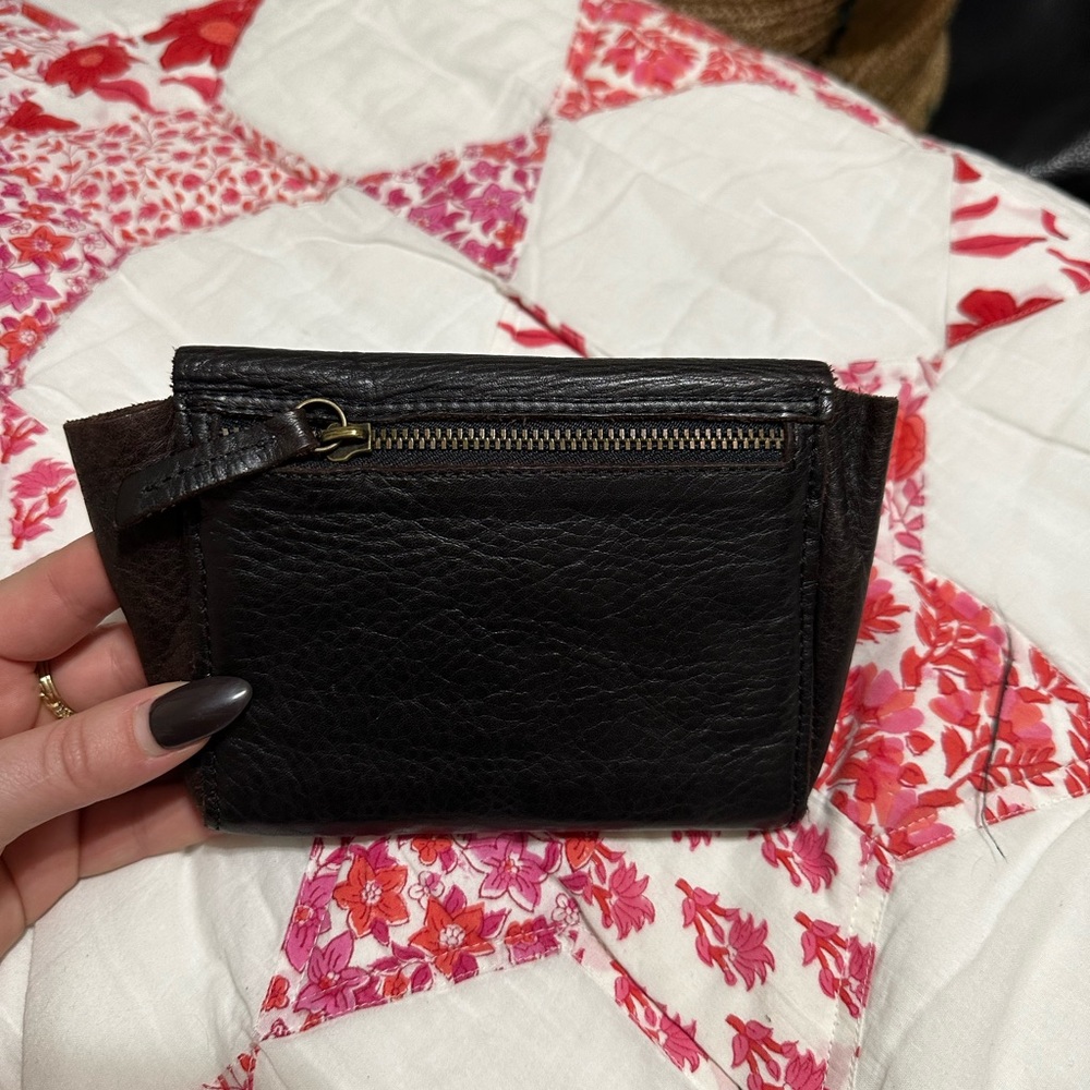 Jo. Leather Wallet - Picture 4 of 4